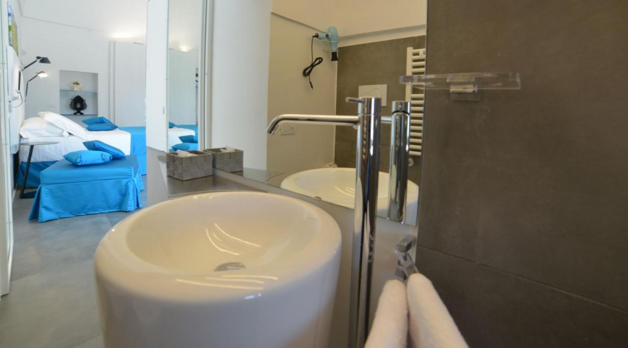 Sunshine Luxury Rooms Ostuni Bagian luar foto
