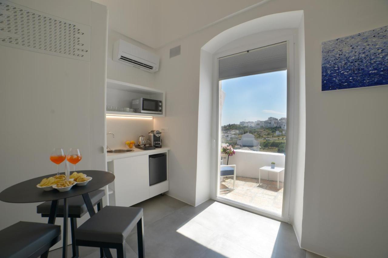 Sunshine Luxury Rooms Ostuni Bagian luar foto