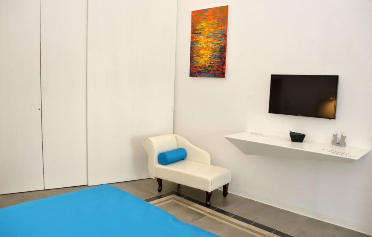 Sunshine Luxury Rooms Ostuni Bagian luar foto