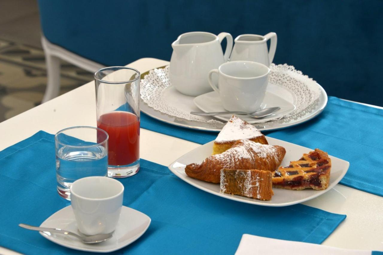 Sunshine Luxury Rooms Ostuni Bagian luar foto