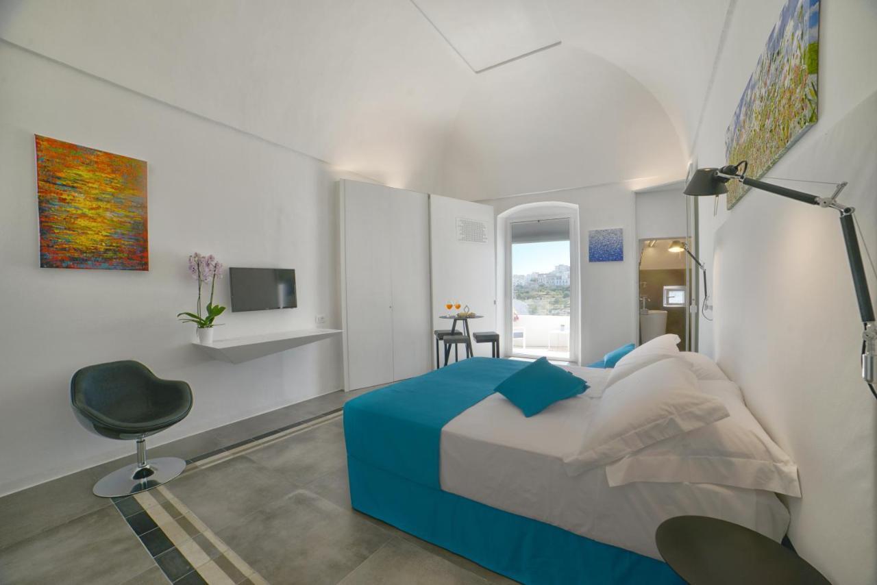Sunshine Luxury Rooms Ostuni Bagian luar foto