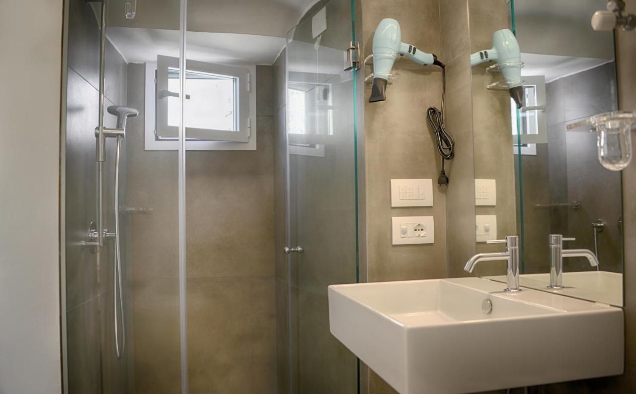 Sunshine Luxury Rooms Ostuni Bagian luar foto