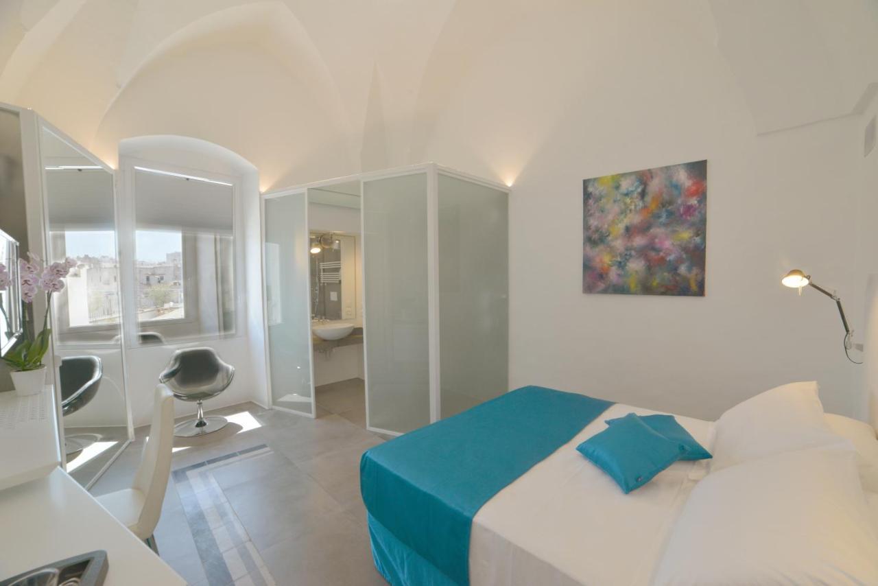 Sunshine Luxury Rooms Ostuni Bagian luar foto